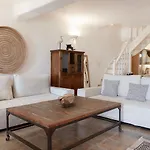 Baos Pool * Mykonos Town