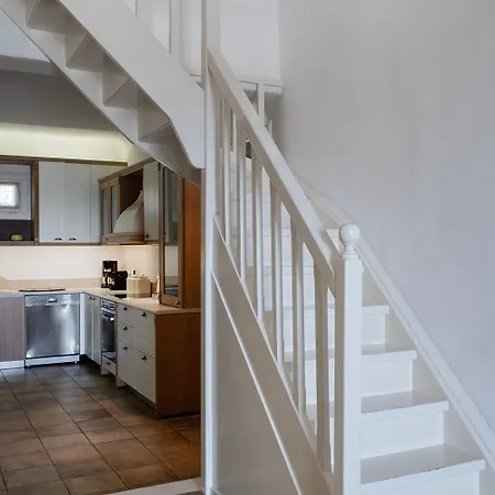 Baos Pool * Mykonos Town